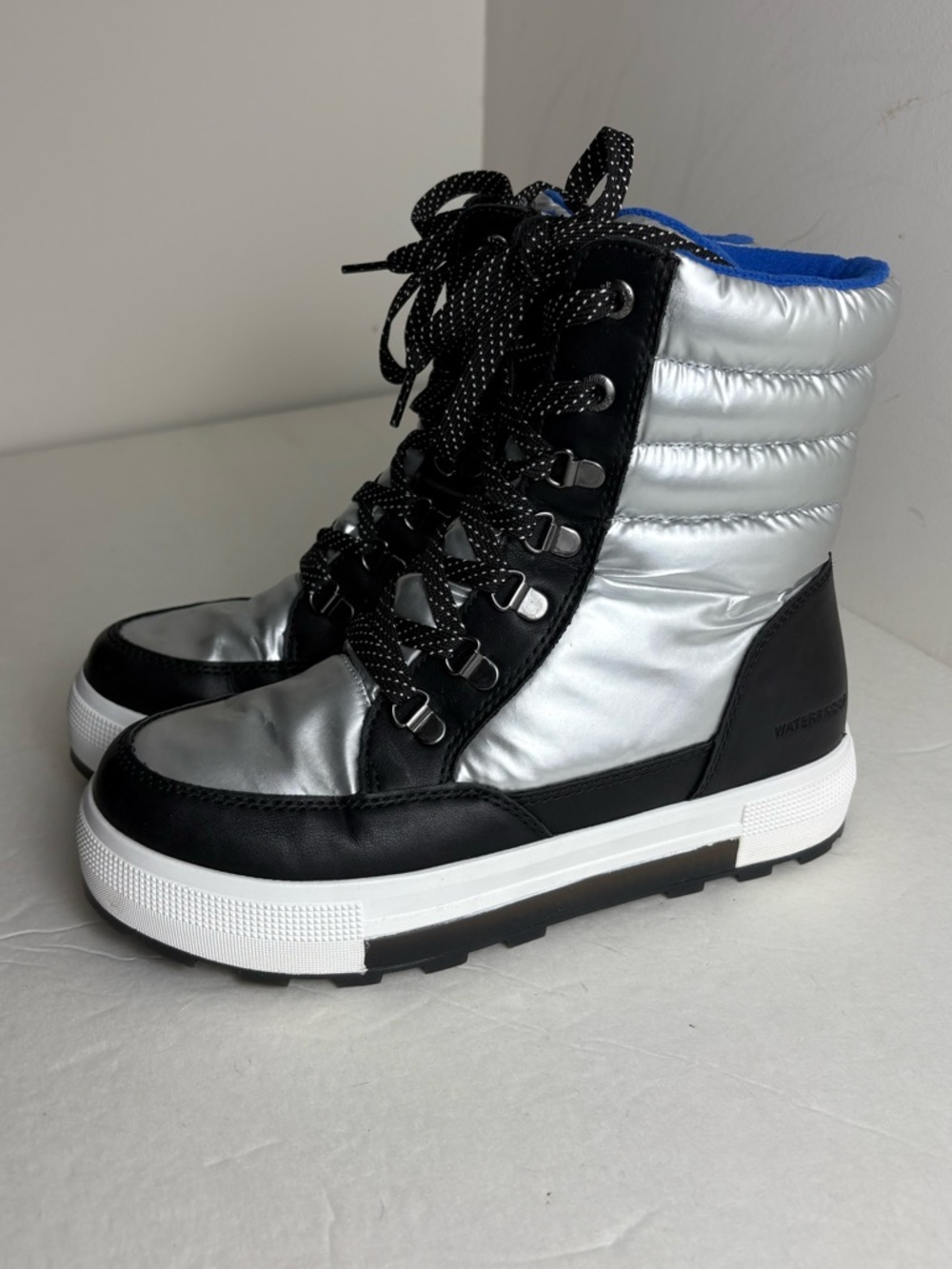 Cougar Womens Wahoo Winter Boot Size 6 Silver Nylon Waterproof